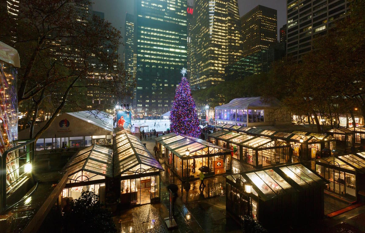 Fire erupts at Bryant Park holiday market in Manhattan